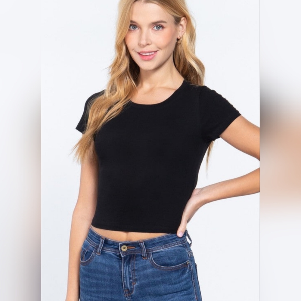 Short Sleeve Crop Top